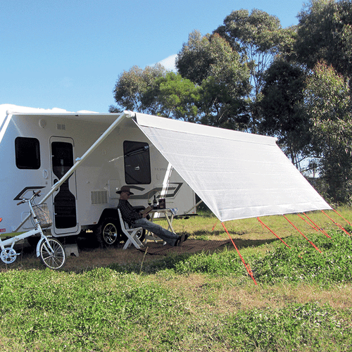 Front Sunscreen to Suit 17‘ Rollout Awning